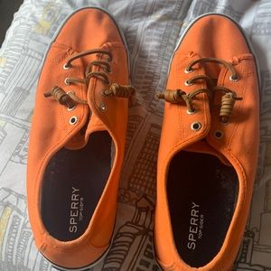 Size 10 Sperry’s